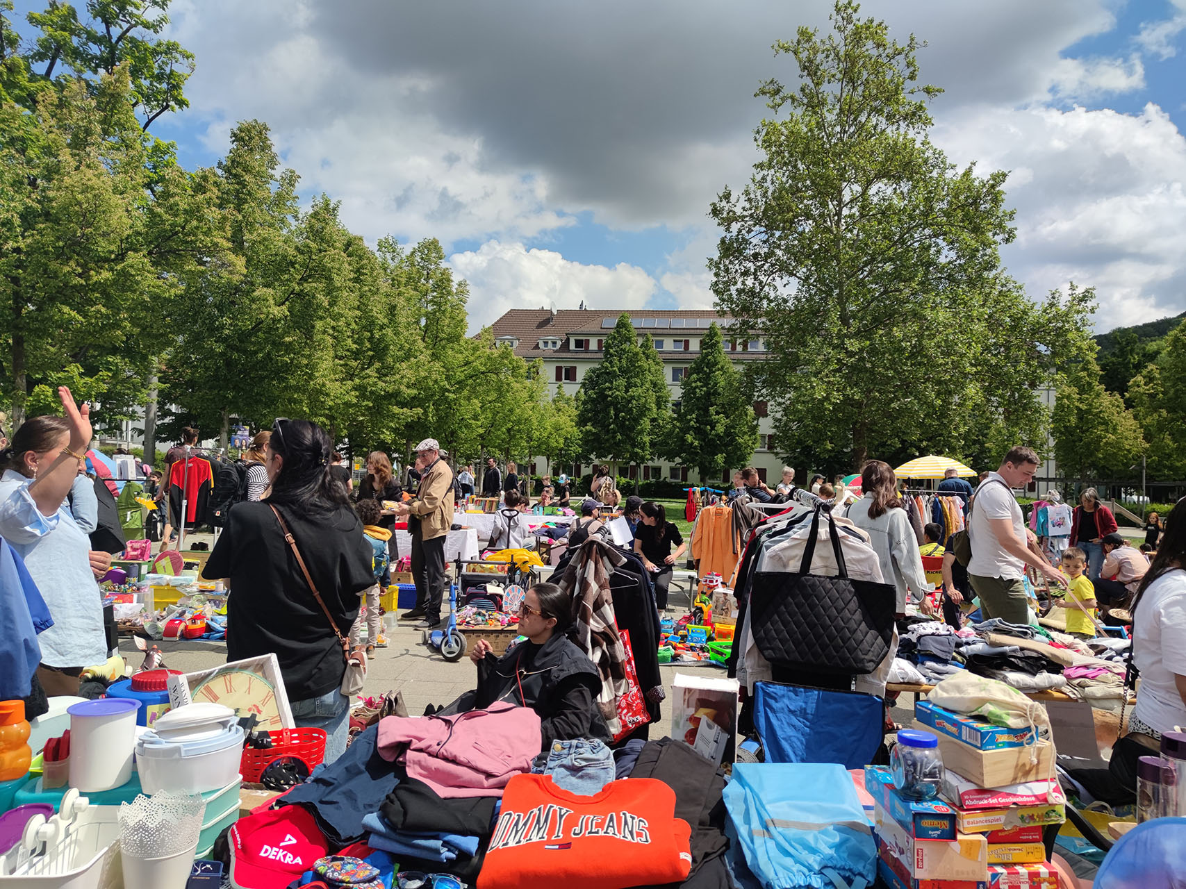 Stadtteilinitiative Stuttgart Nachbarschaftsflohmarkt IMG 20250517 124730