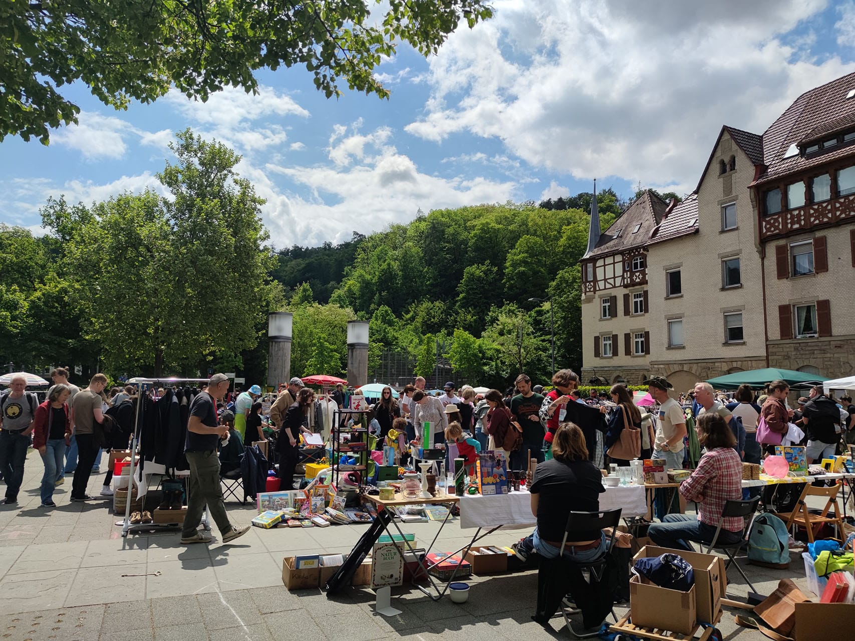 Stadtteilinitiative Stuttgart Nachbarschaftsflohmarkt IMG 20250517 124838